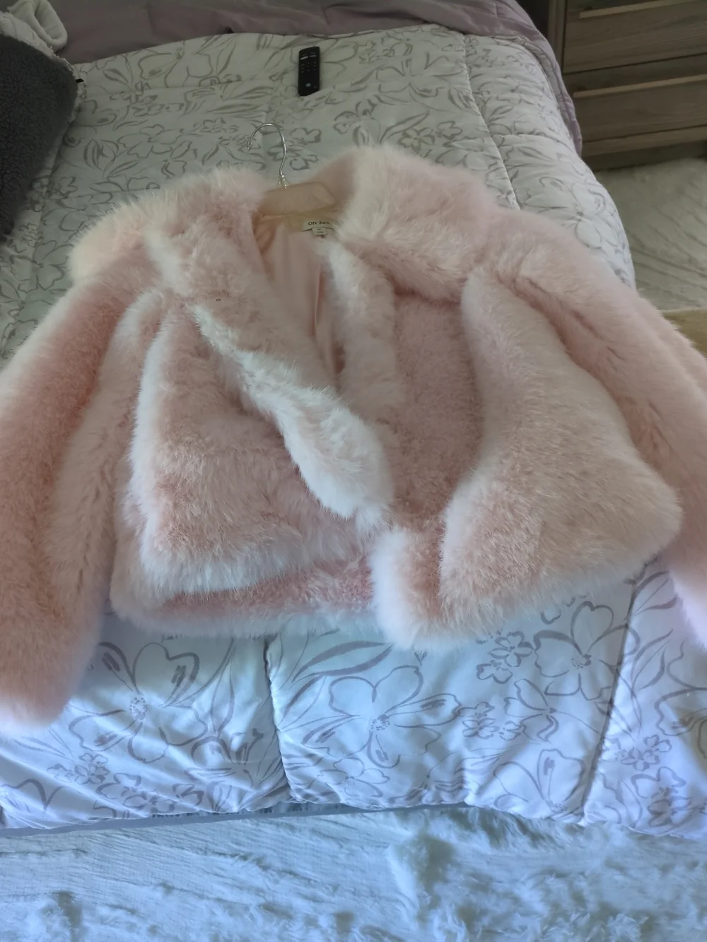 Women's Plush Teddy Jacket in Blush Pink - Picture 1 of 1
